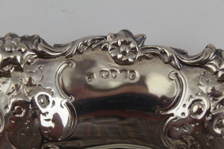 Henry Lias & Henry John Lias, a Victorian silver butter dish, London 1854, 375g - Image 5 of 5