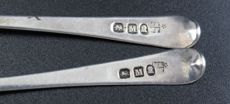 Two pairs of George III matching beaded edge salt spoons, one pair by Charles Hougham, - Image 3 of 8