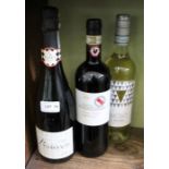 2014 Chianti Classico, 1 bottle / 2020 Vicelo Pinot Grigio, 1 bottle / Prosecco Sparkling, Plaza,