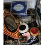 A box of useful & decorative domestic items, various