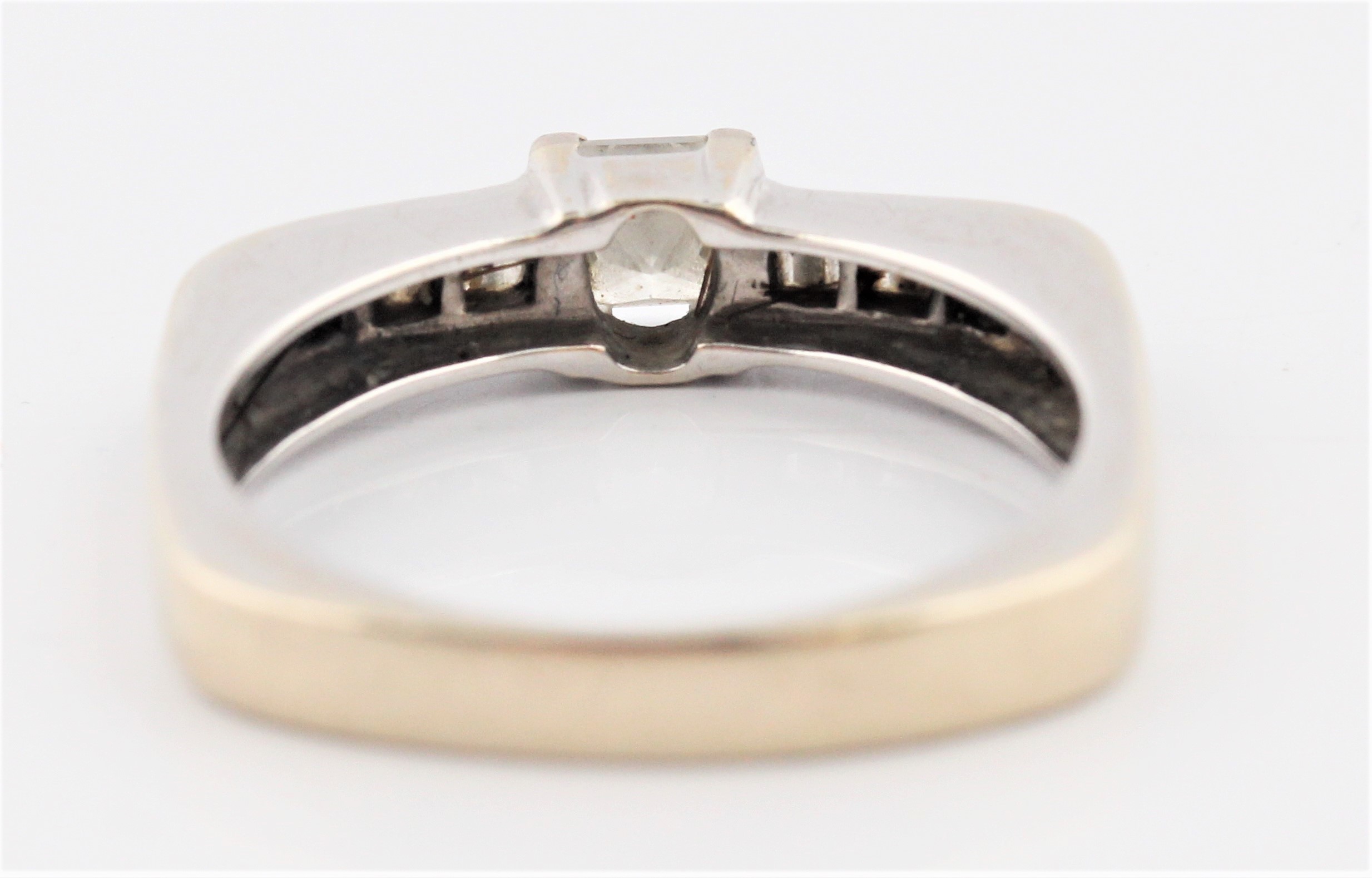 A hallmarked 18ct white gold diamond ring, set with a principal princess cut diamond measuring - Image 4 of 4