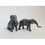 Two spelter elephants with bronze finish. 14 cm.