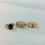 Three 9ct gold rings, 7g
