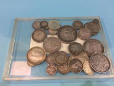 Coins, to include various silver crowns and florins etc.