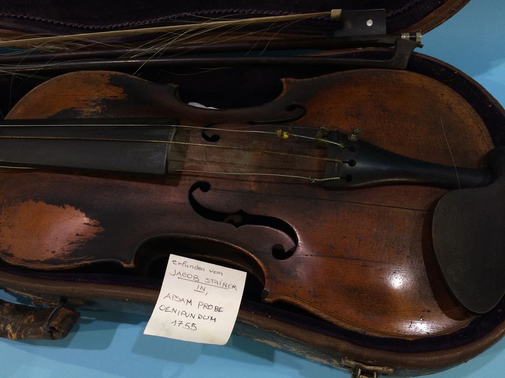 A violin, together with two bows and fitted case - Image 2 of 6