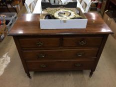 An Edwardian mahogany chest of drawers