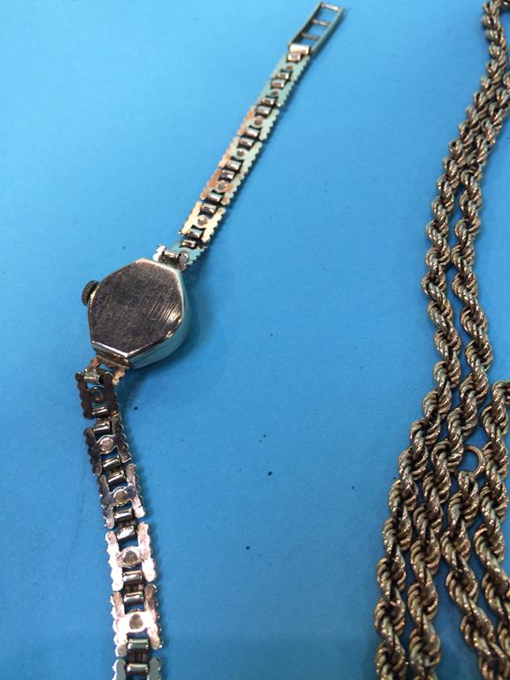 A 9ct gold Ladies watch and an un-marked gold coloured chain, total weight 10.3g including 9ct - Image 3 of 3