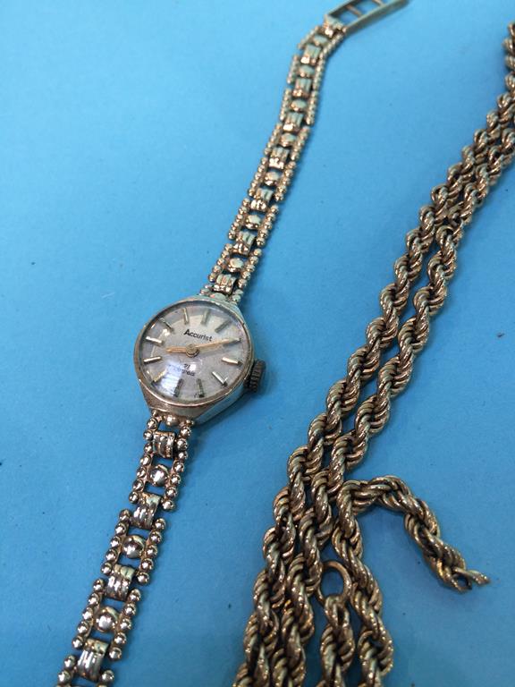 A 9ct gold Ladies watch and an un-marked gold coloured chain, total weight 10.3g including 9ct - Image 2 of 3