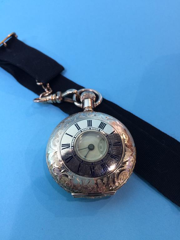 A Ladies Elgin half Hunter pocket watch - Image 2 of 5