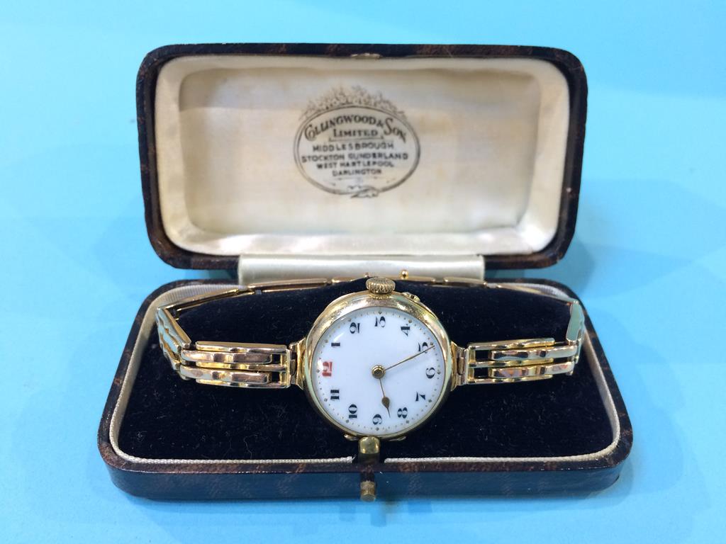 A ladies 9ct gold watch
