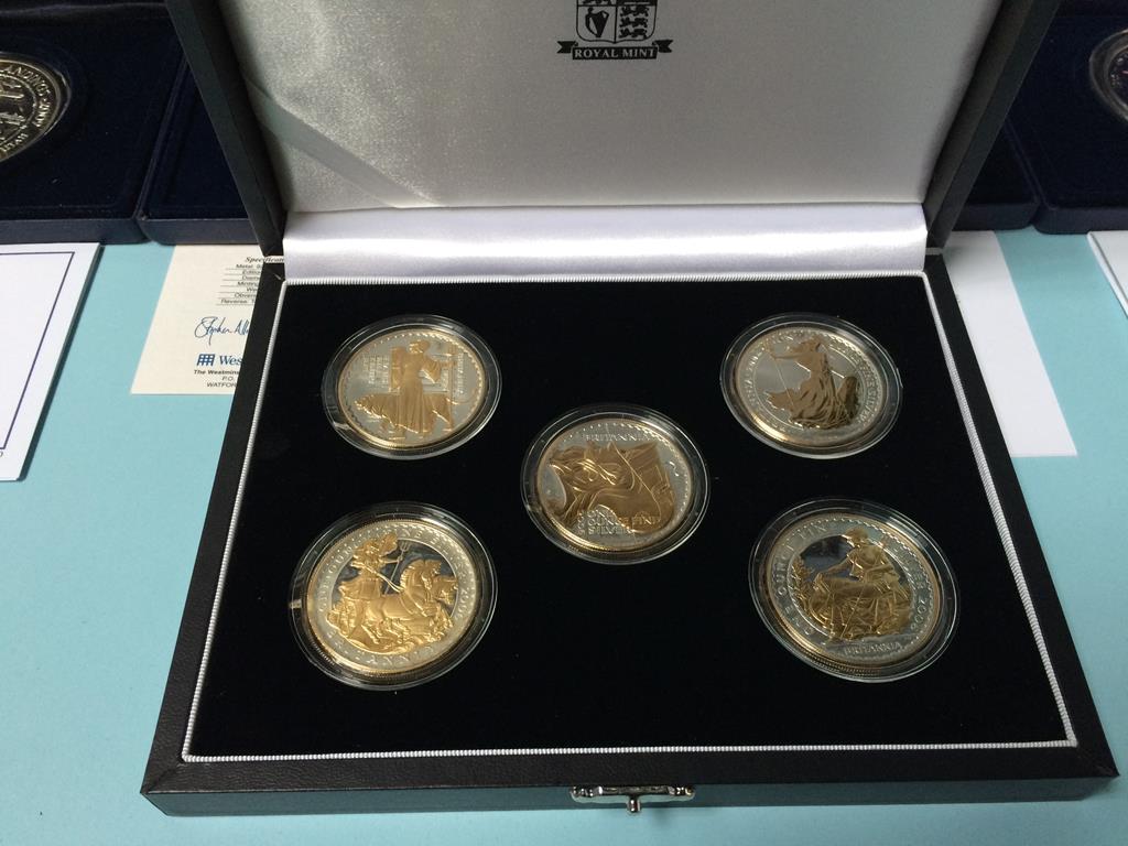 A Royal Mint 2006 Britannia Golden Silhouette Collection, to include five £2 coins, each 1oz and - Image 2 of 4