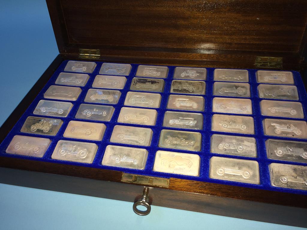 A set of thirty six silver ingots, 'The National Museum of Beaulieu', each weighs approx. 2oz, ( - Image 2 of 2