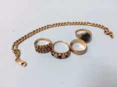 A quantity of 9ct gold rings, 22g