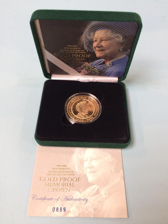 A 1900-2002 gold proof £5 Memorial Crown, 22ct gold, weight 39.94g