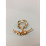 Two 9ct gold brooches, 5g