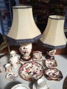 Two Masons table lamps and eight other pieces