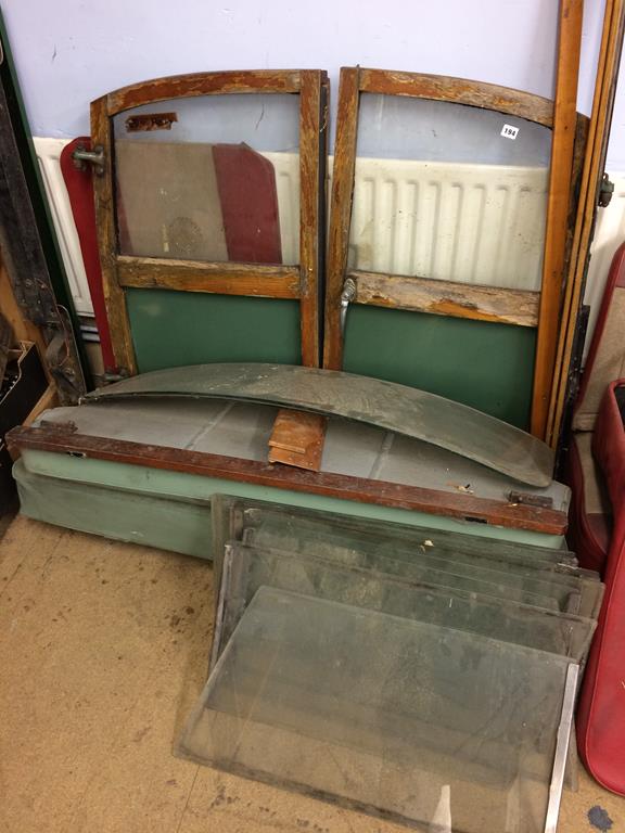 Morris Minor traveller rear doors two pairs, 2 traveller roof sections, 4 pairs of Morris Minor - Image 2 of 3