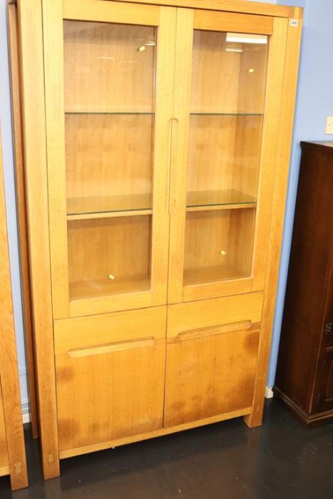 A pair of light oak display cabinets - Image 2 of 9