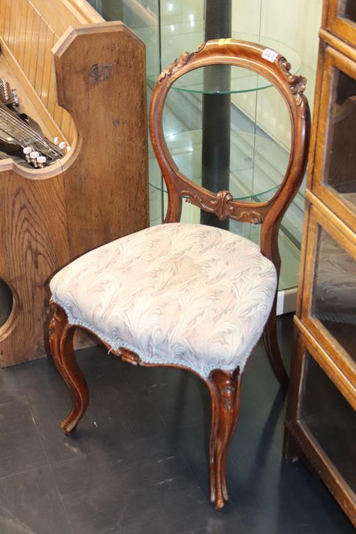 A Victorian walnut single chair