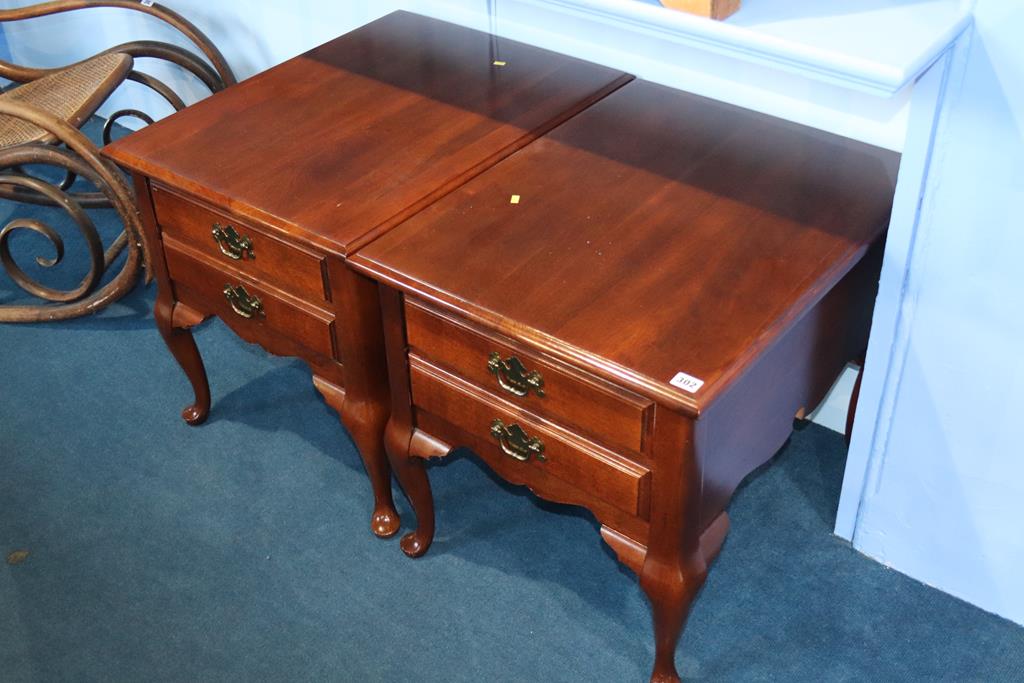 A pair of American bedside cabinets by Bassett