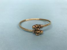 A 9ct gold Leopards head bracelet, 11g