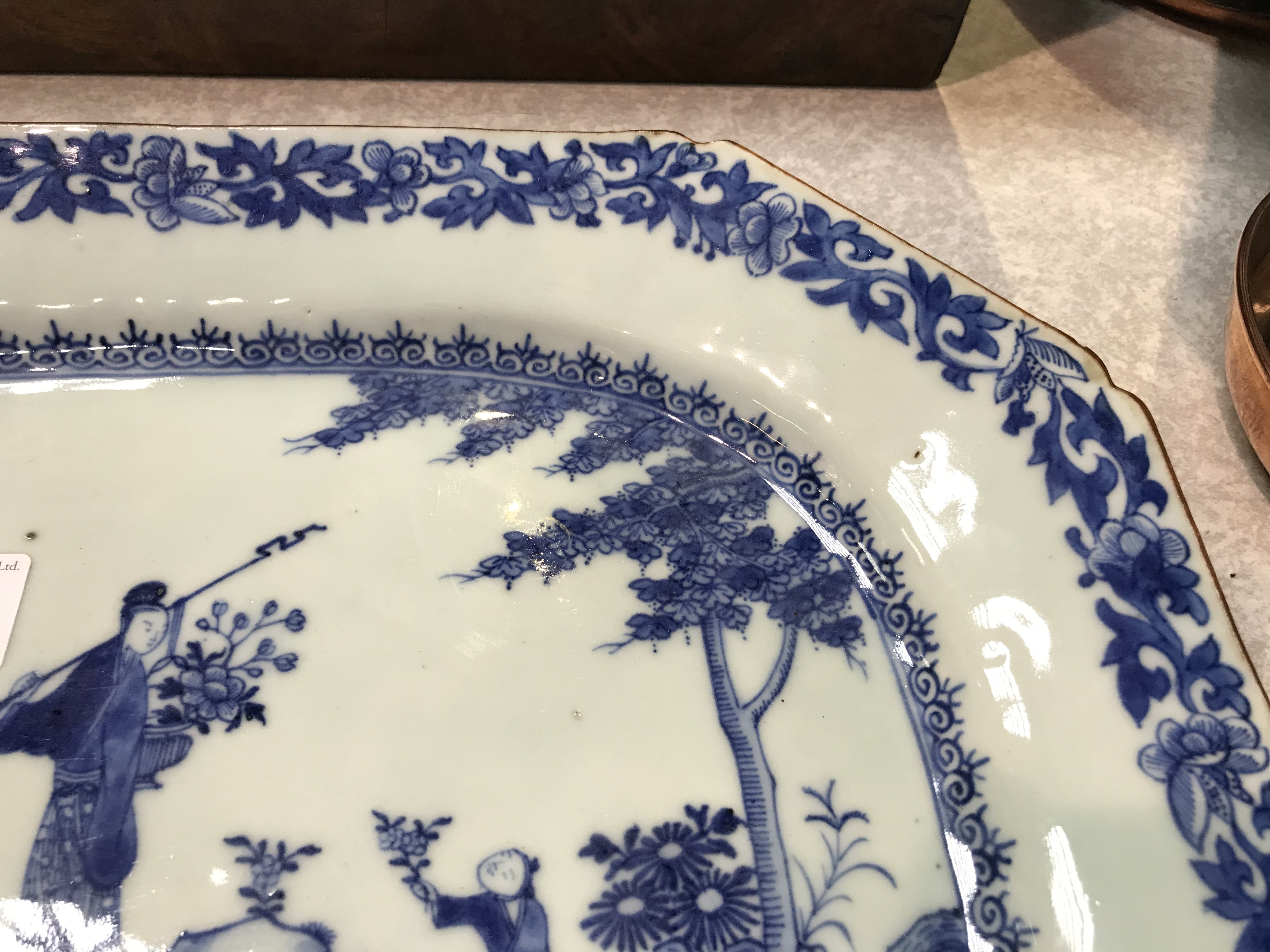 A Chinese blue and white oblong dish, 35cm wide - Image 5 of 11