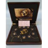 A cased set of gold coins 'Great Explorers' .999 gold, weight 5grams