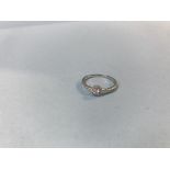 A 9ct white gold ring