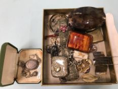 A tray of assorted, to include silver jewellery etc.