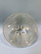 A Lalique 'Coquilles' bowl, 18cm wide
