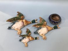 Three Beswick 'Flying ducks' and a Doulton pot