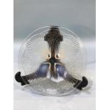 A Lalique 'Coquilles' dish, 23cm wide