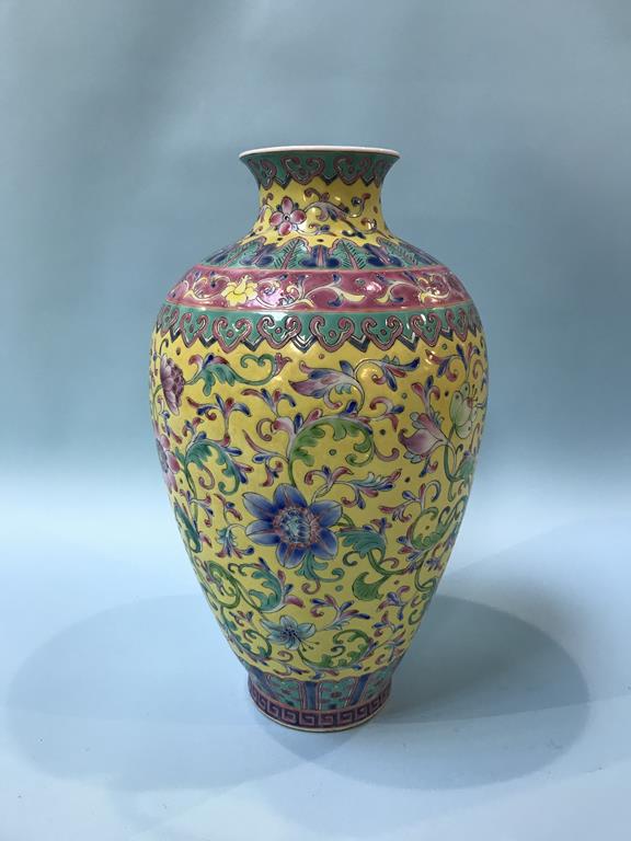 A modern Chinese vase, 33cm height
