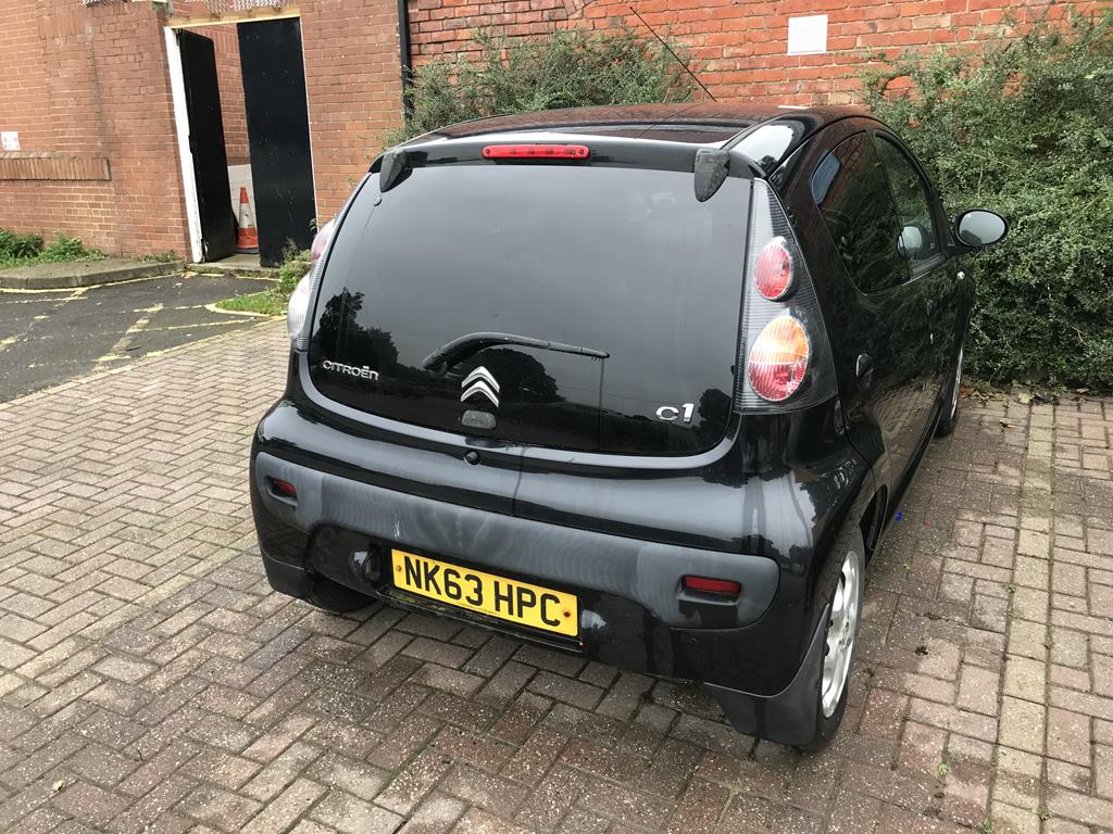 A Citroen C1 car, 19,102 mileage, 1 key, no V5 yet - Bild 2 aus 8