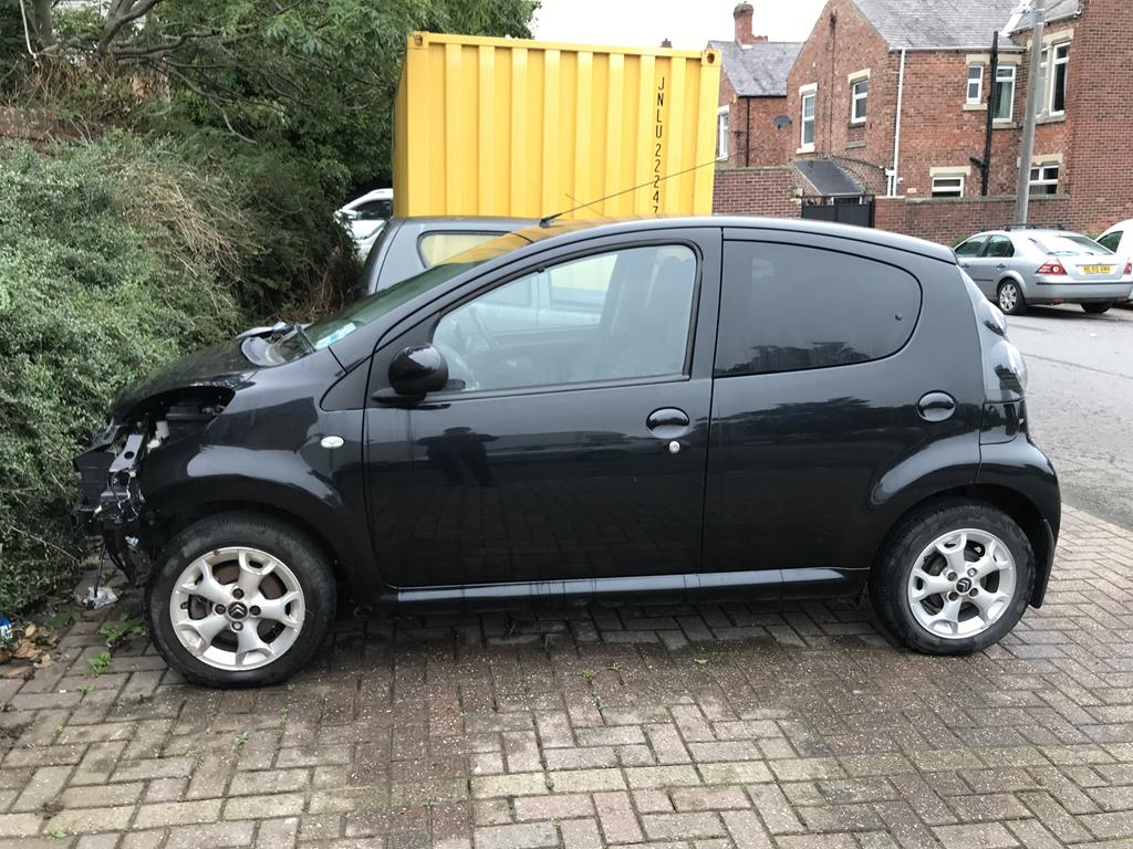 A Citroen C1 car, 19,102 mileage, 1 key, no V5 yet