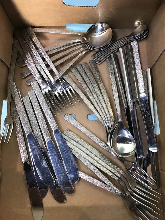 A quantity of Viners cutlery