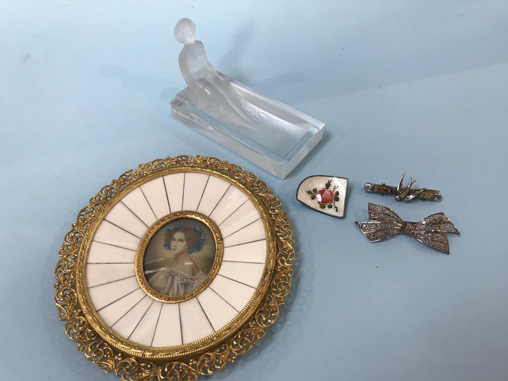 A miniature portrait, glass pin tray etc.