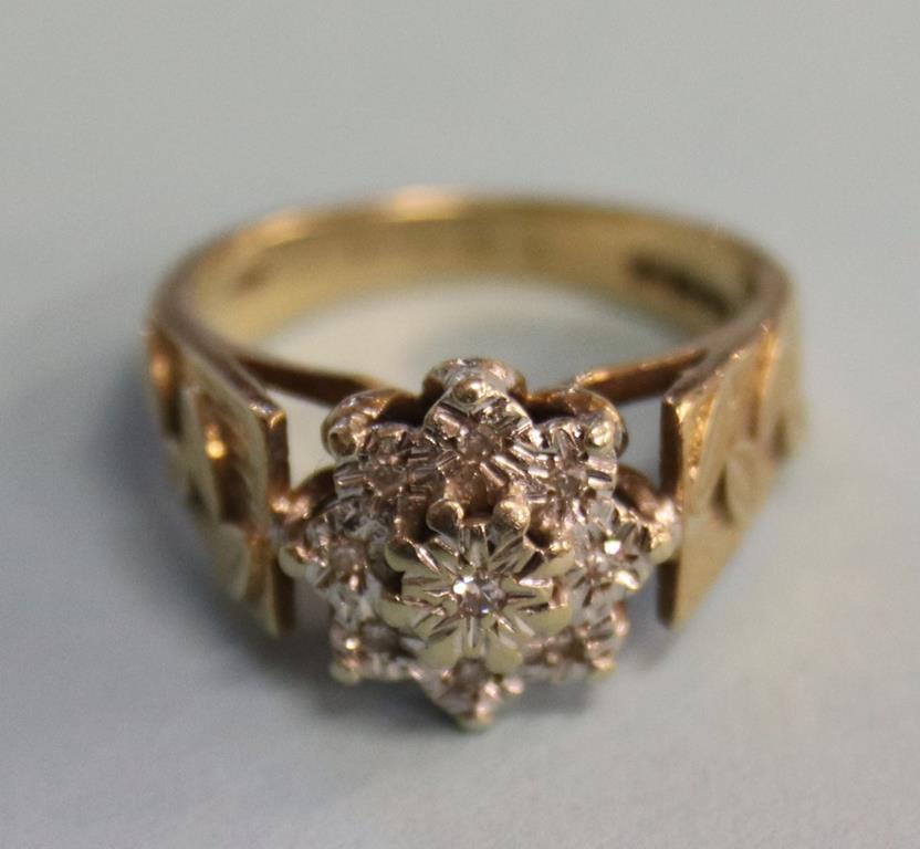 A 9ct gold, nine diamond cluster ring, size 'N' - Image 2 of 2