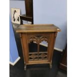 An oak prayer stand, 61cm