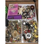 A quantity of costume jewellery