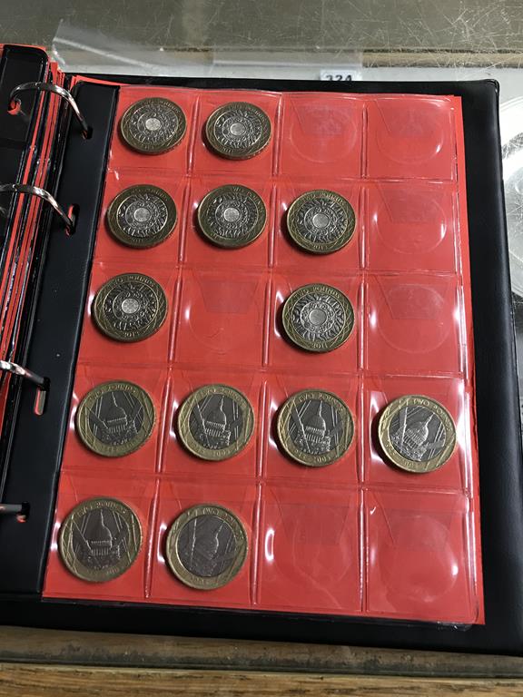 Two boxes of coins, to include eight Change Checker files of various coins, including collectors £ - Image 51 of 106