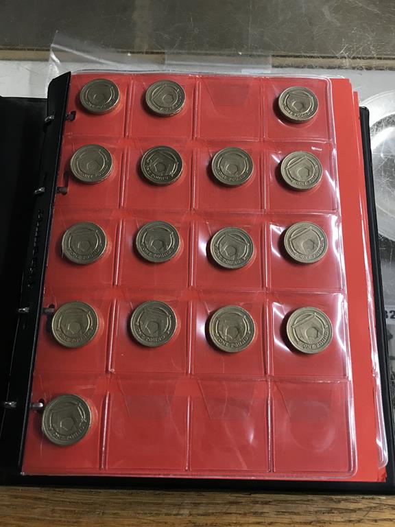 Two boxes of coins, to include eight Change Checker files of various coins, including collectors £ - Image 68 of 106