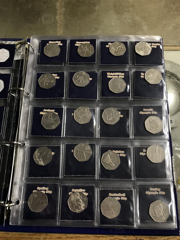 Two boxes of coins, to include eight Change Checker files of various coins, including collectors £ - Image 38 of 106