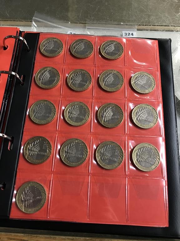 Two boxes of coins, to include eight Change Checker files of various coins, including collectors £ - Image 103 of 106