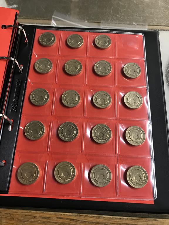 Two boxes of coins, to include eight Change Checker files of various coins, including collectors £ - Image 94 of 106