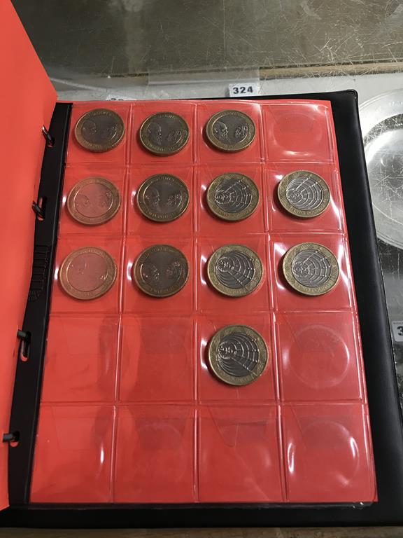 Two boxes of coins, to include eight Change Checker files of various coins, including collectors £ - Image 49 of 106