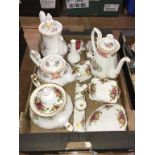 A quantity of Royal Albert Old Country Roses china etc.