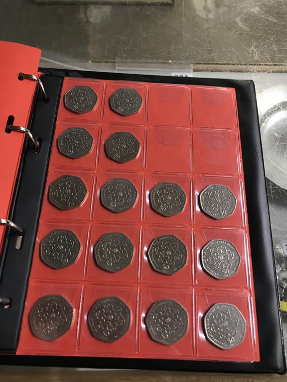 Two boxes of coins, to include eight Change Checker files of various coins, including collectors £ - Image 101 of 106