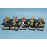 Eighteen Lilliput Lane cottages, 'Gold Top', 'Gypsy Cottage', 'Make a Wish', 'Little Bee', 'The