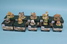 Eighteen Lilliput Lane cottages, 'Gold Top', 'Gypsy Cottage', 'Make a Wish', 'Little Bee', 'The